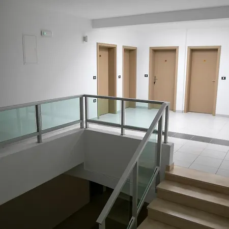 Pansion Blue Affittacamere 3*